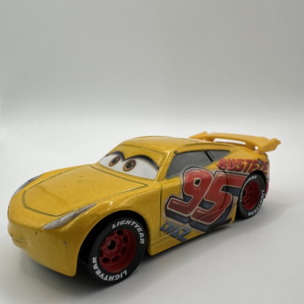 Mattel Disney Pixar Cars Rust-Eze Cruz Ramirez Die-Cast Vehicle 1:55‎ scale